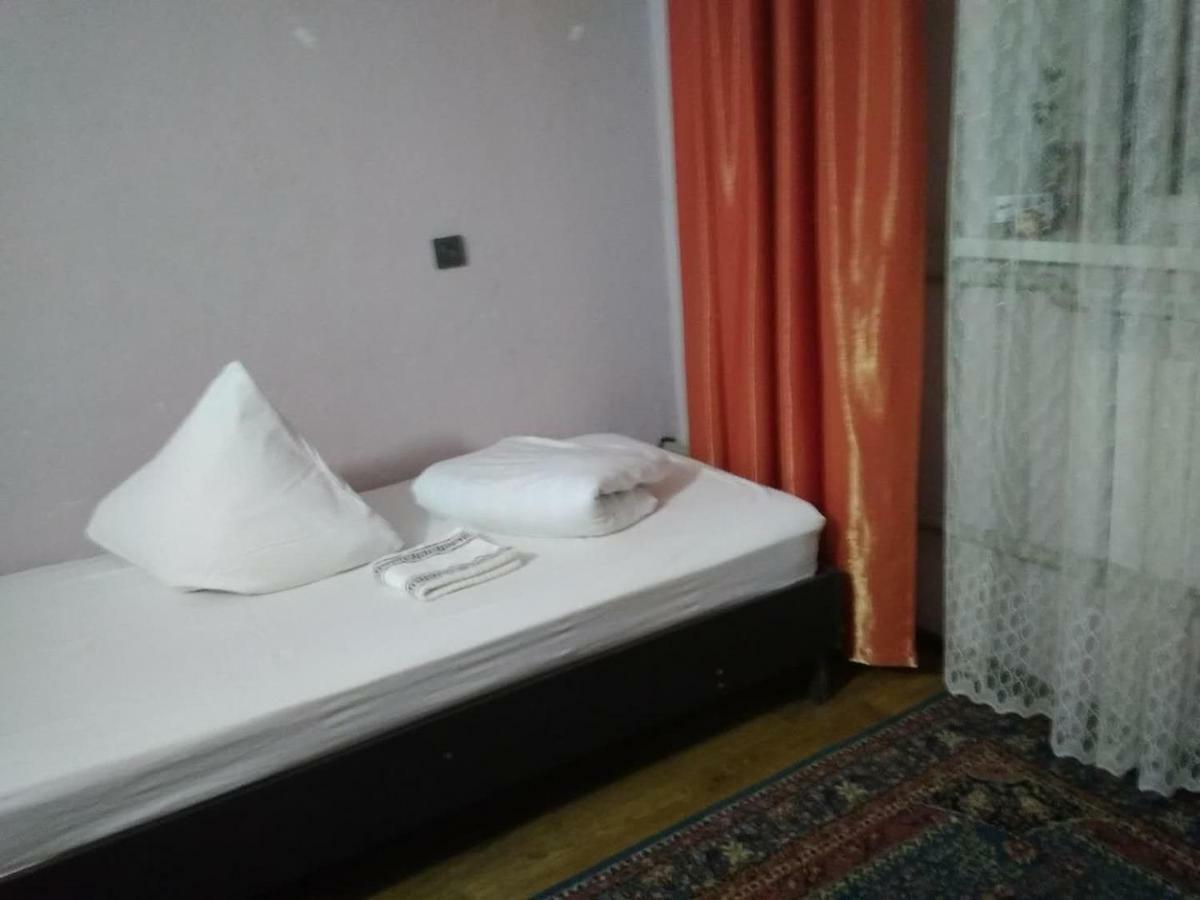 Saima Guest House Osh Luaran gambar
